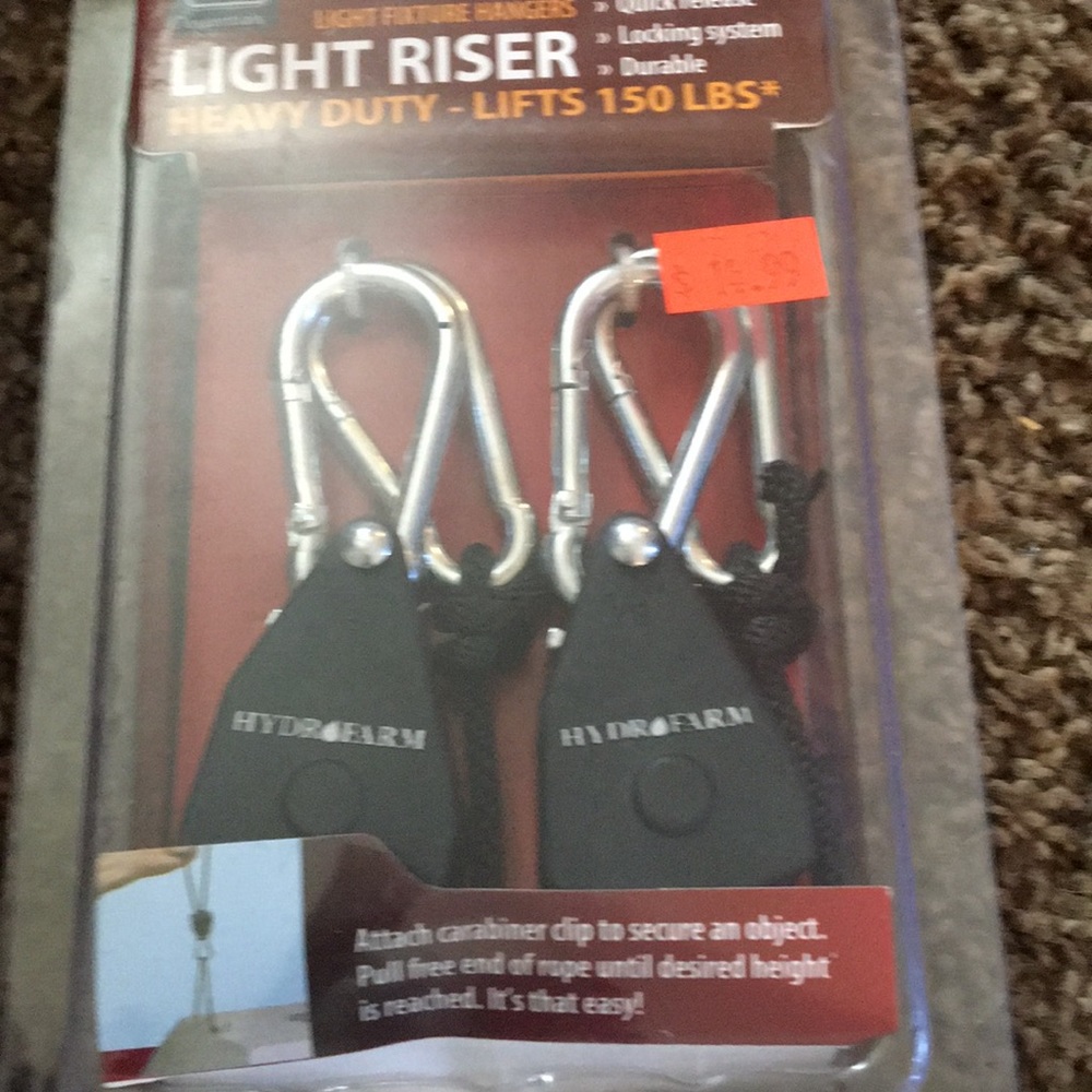 Heavy duty light riser , rated to carry 150lbs.